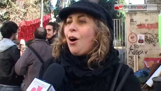 TG 16.01.14 Murato l'ingresso di Villa Roth, Schittulli querela il sindaco Emiliano