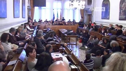 LA RIVOLTA DEI DIPENDENTI