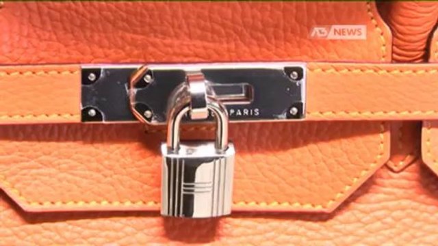 ABITI E BORSE CONTRAFFATTI PER 4 MILIONI DI EURO