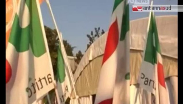 TG 06.12.13 Primarie Pd, botta e risposta fra D'Alema e il sindaco Emiliano