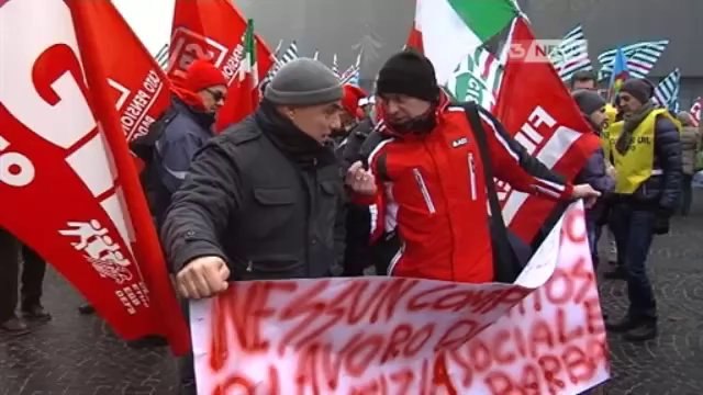 AI CASELLI CHI NON PAGA LE TASSE