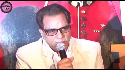 SHOCKING: Dharmendra's KISSING video goes VIRAL