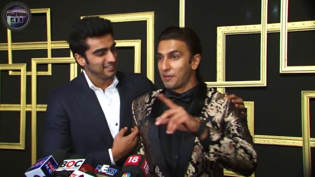 Deepika Padukone's SUCCESS PARTY- Shahrukh, Farah, Ranveer Singh ATTEND