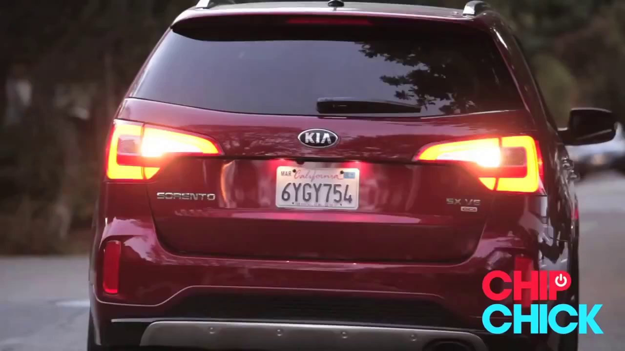 Tech's Appeal-  We Get in and Take the 2014 Kia Sorento for a Spin
