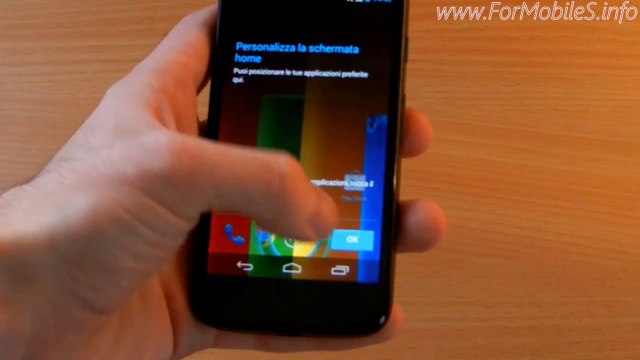 Motorola Moto G - Come inserire la SIM e fare il primo avvio