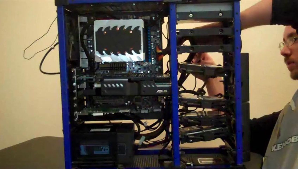 AwesomeMattG Builds His Computer (010)