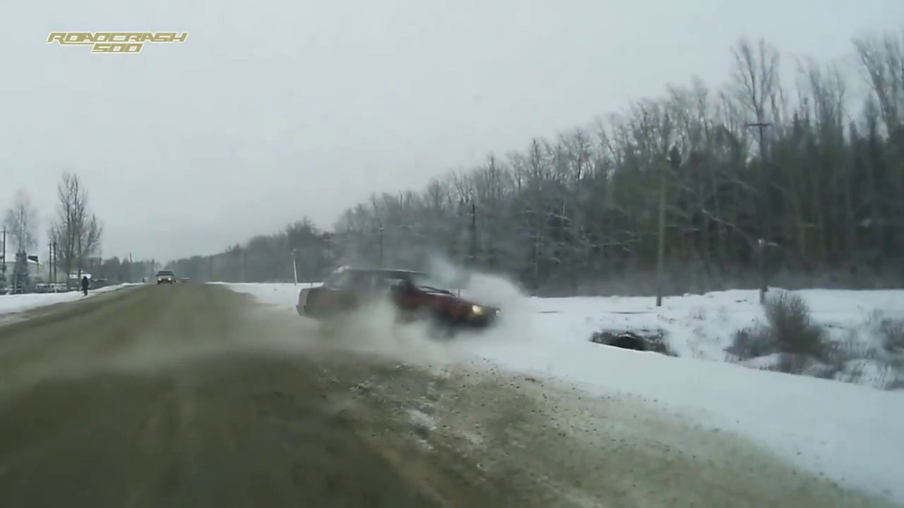 Amazing car crash in reverse mode - crazy Compilation!