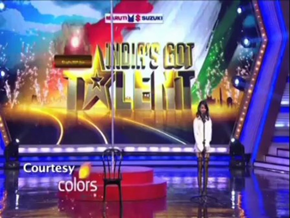 Hot pole dance by Indian girls