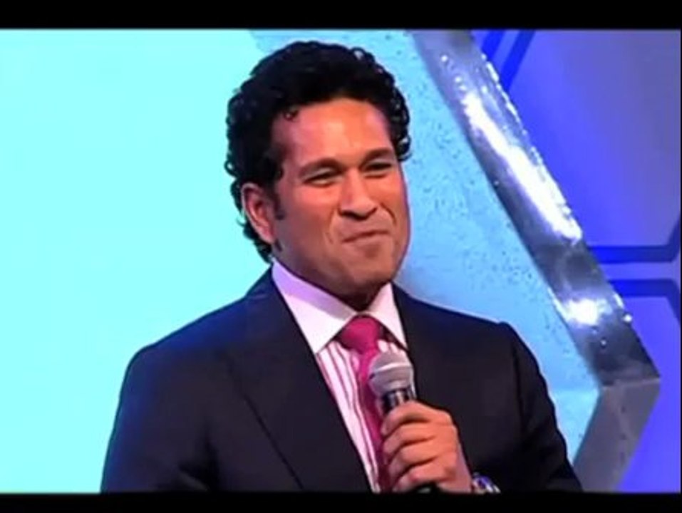 CCL 4: Sachin Tendulkar Q & A session with Manish Paul