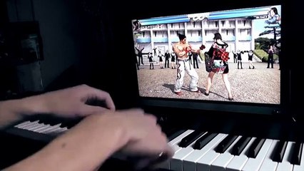 Playing Tekken on XBox 360 with a Piano as a Controller !