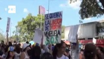 Jornalistas venezuelanos pedem ao governo que libere dólares para papel