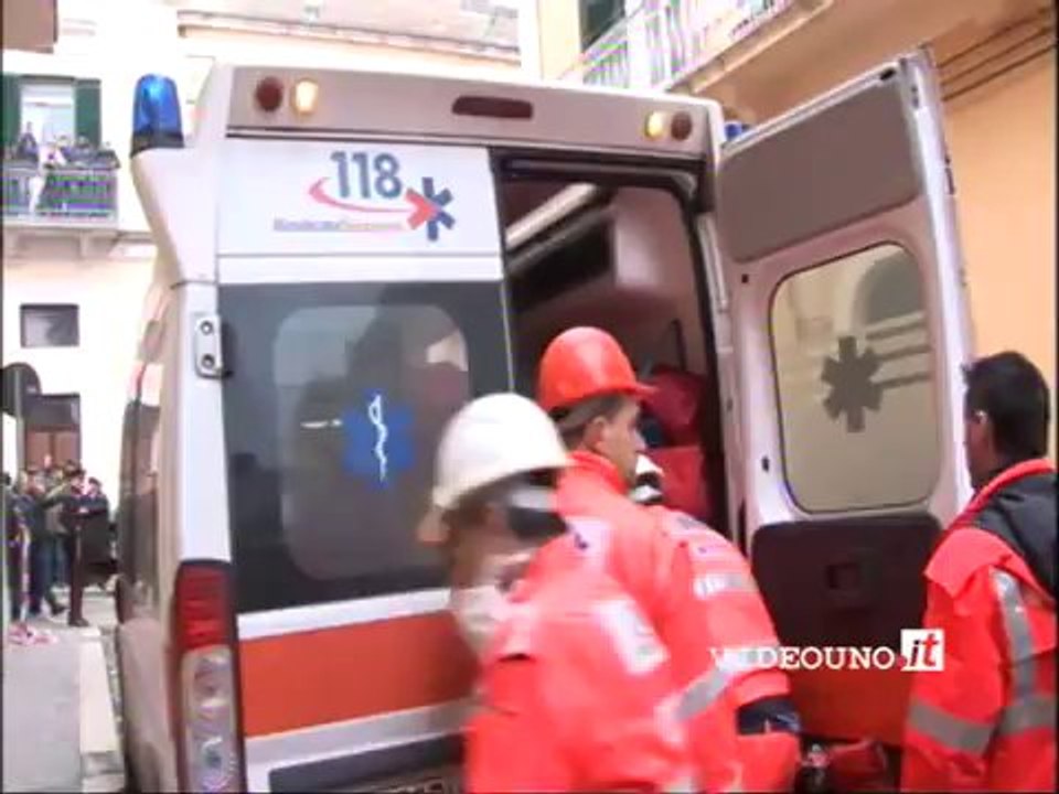 Matera: E' viva la ragazza trovata sotto le macerie