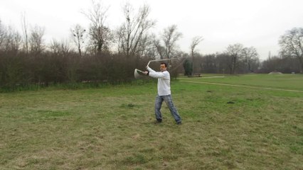 Whipcracking avec paralysie partielle bras gauche