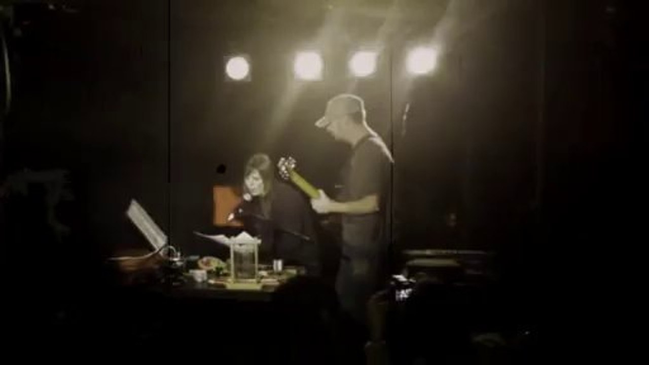 Tous mes cadeaux - extrait bref. Avec Anne (Monster K7, Kawaï, Carton Sonore).