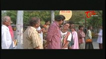Seenu Comedy Scene | Brahmanandam Kicked Black & Blue In Bus Stop