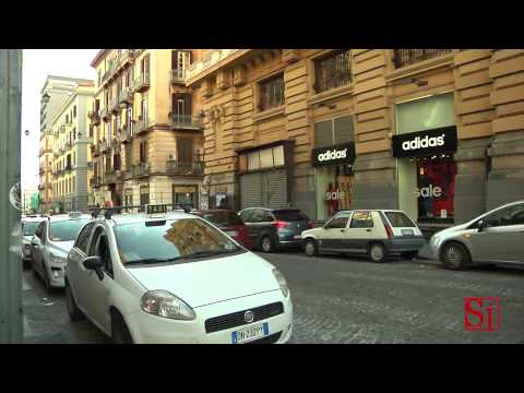Video Napoli - Sparatoria in piazza Amore: ferita coppia di giovani (30.01.14)