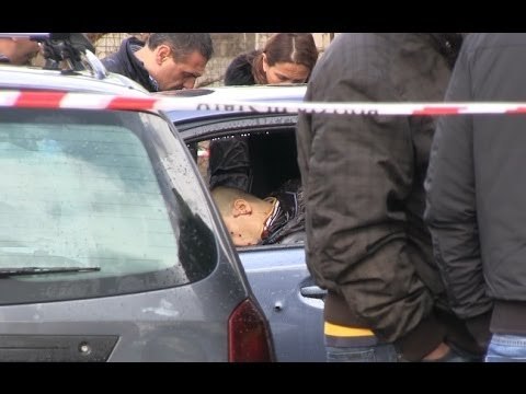 Napoli - Agguato a Secondigliano, ucciso affiliato al clan Licciardi (29.01.14)