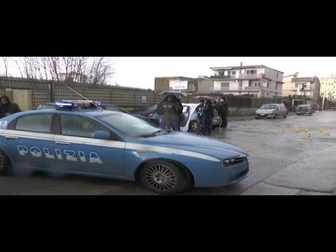Napoli - Agguato a Secondigliano, ucciso affiliato al clan Licciardi -live- (29.01.14)
