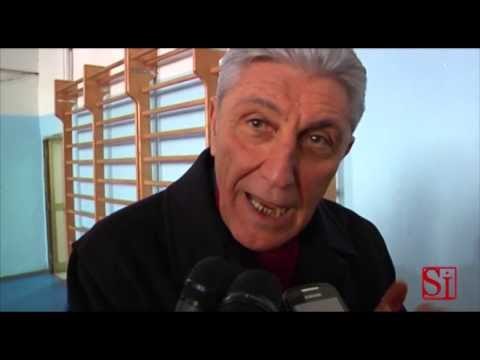 Napoli - Gli auguri di Bassolino a De Magistris (25.01.14)