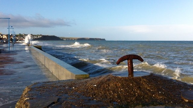 Grande marée à Asnelles
