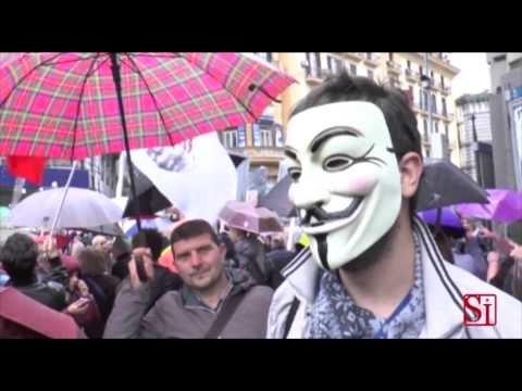 Napoli - L'instant book Pomodoro Flambè sulla Terra dei Fuochi (21.12.13)