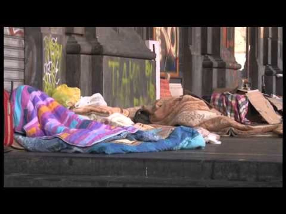 Napoli - I barboni alla galleria -live- (15.01.14)