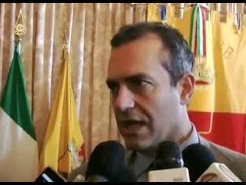 Napoli - Teatro San Carlo, De Magistris incontrerà il ministro Bray (13.01.14)