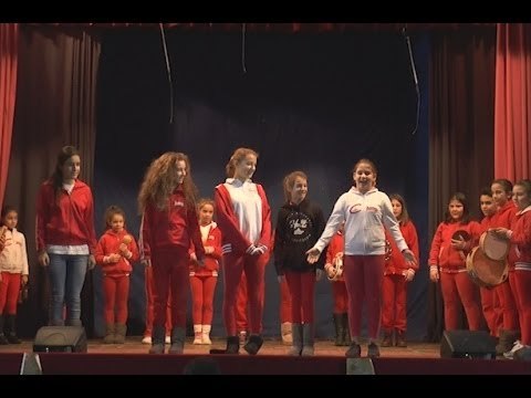 Napoli - I doni della Befana per i bimbi disagiati (13.01.14)