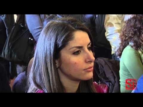 Napoli - I bandi del Comune per i giovani -1- (09.01.14)