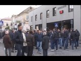 Giugliano (NA) - Cittadini protestano contro la Tares (03.01.14)