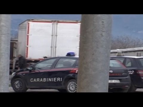 Poggiomarino (NA) - Operaio muore in incidente sul lavoro -live- (03.01.13)
