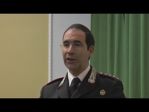 Napoli - Il 2013 dei Carabinieri: meno omicidi, più rapine e violenze su donne (30.12.13)