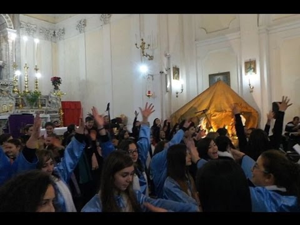 Aversa (CE) - Natale, gli allievi della Parente in "Oh Happy Day" (22.12.13)