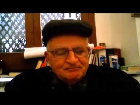 Aversa (CE) - Don Pasqualino fa gli auguri di Natale a Papa Francesco (23.12.13)