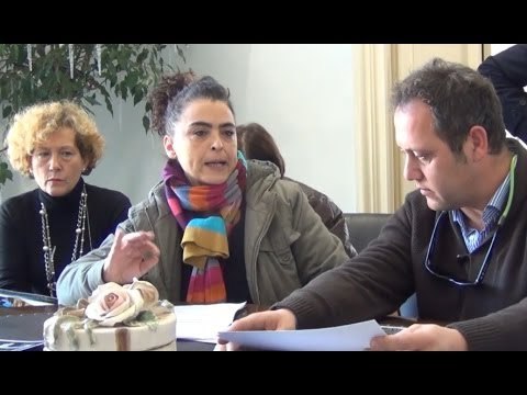 Aversa (CE) - La favola di Cenerentola rivive nelle strade aversane (13.12.13)