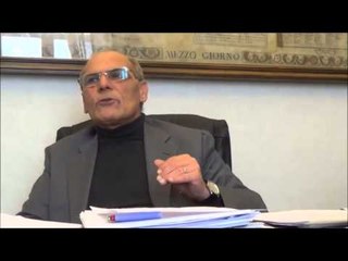 Aversa (CE) - Lo stipendio del sindaco (16.12.13)