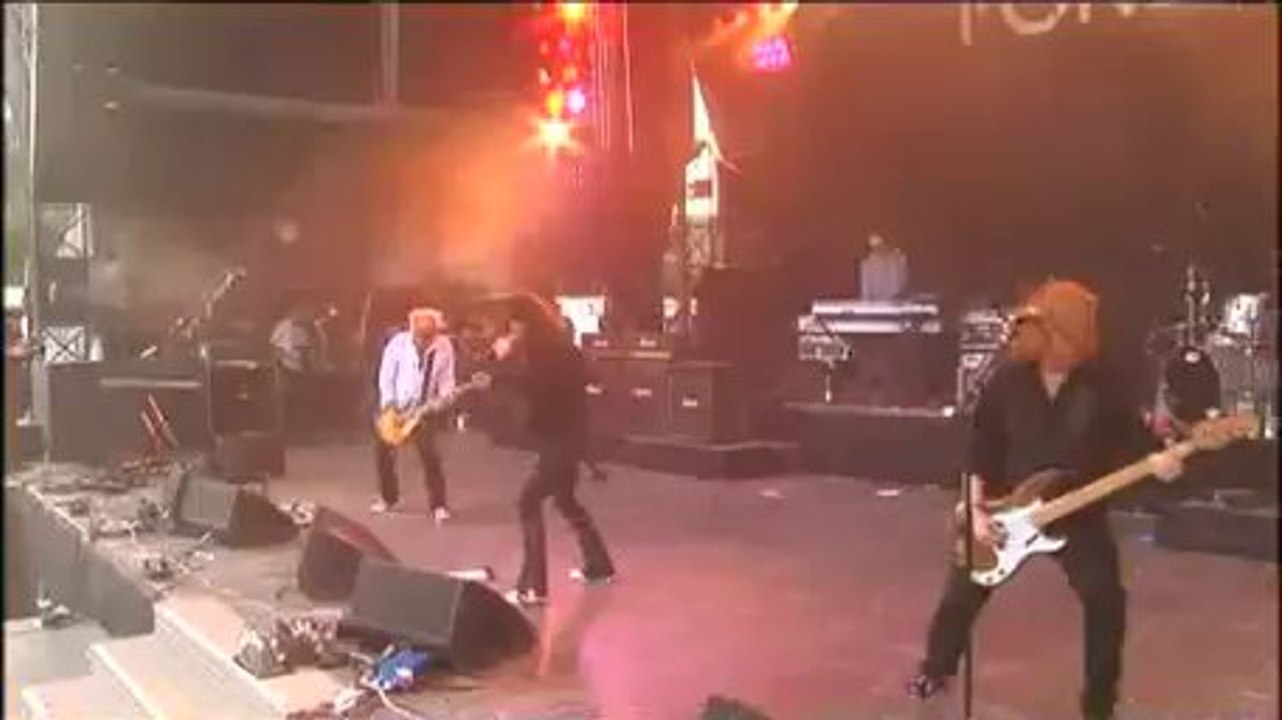 Foreigner - Double Vision (Alive & Rockin')