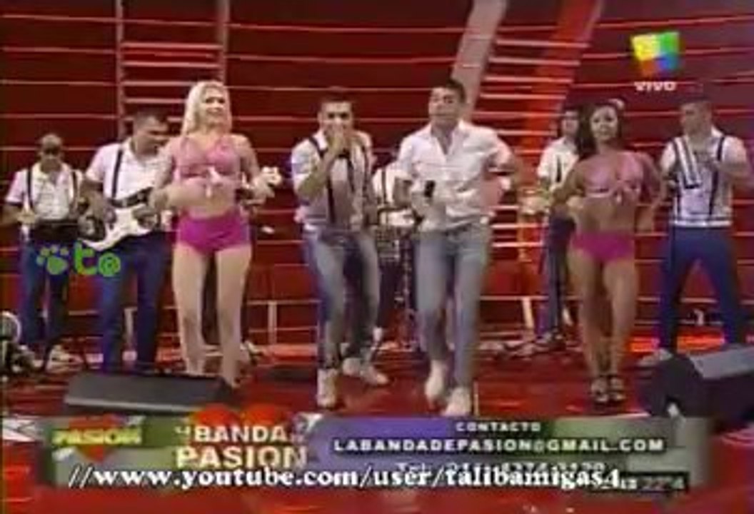 Cris U cantó y bailó con Marito y  La Banda de Pasión 1 2 14
