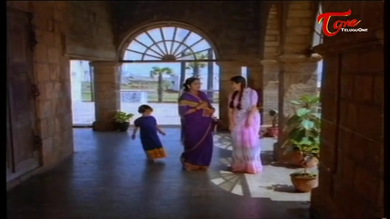 Rendu Jella Seetha Comedy Scene Naresh Gang Imitating Seetha On Festival Day