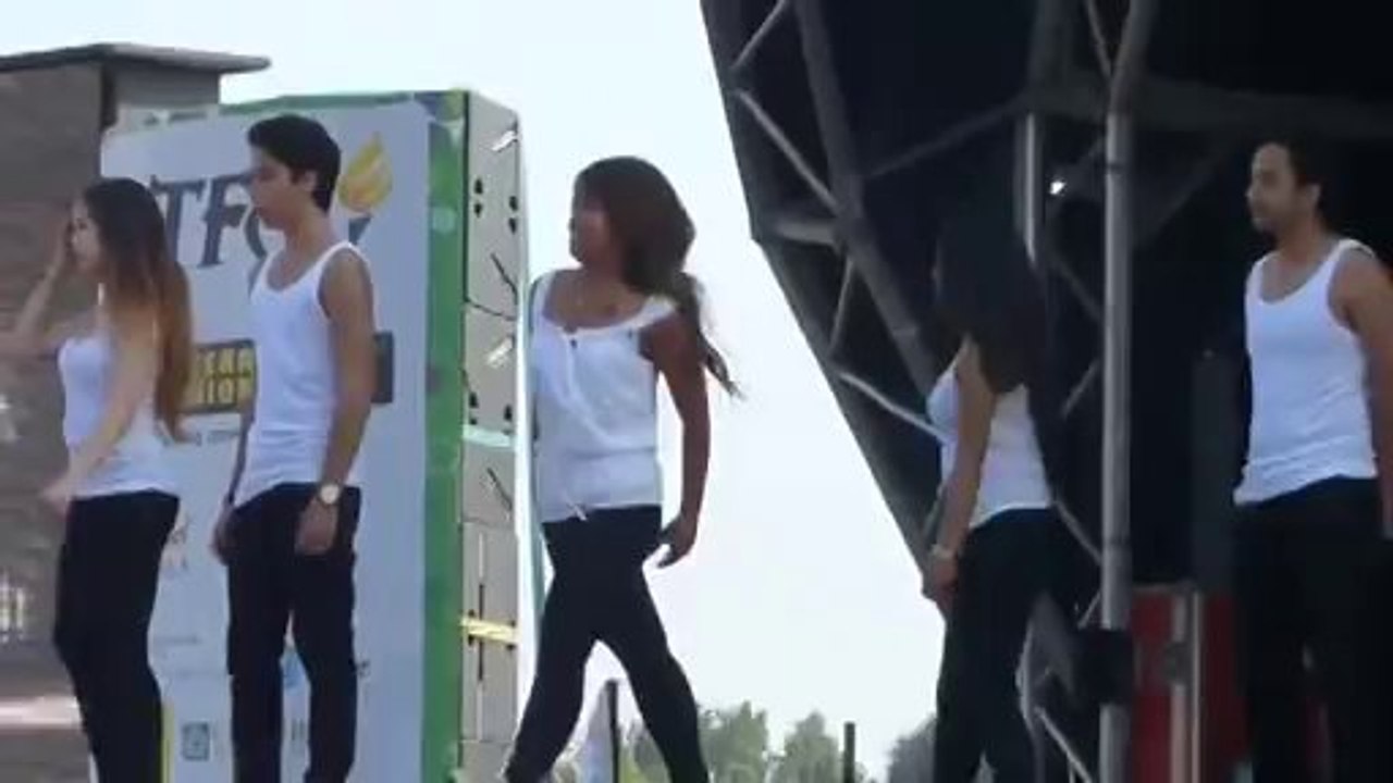 Barrio Fiesta sa London 2013 - Maja Salvador_clip55