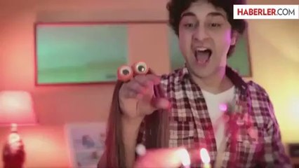 "Elvada Elizabeth" Temalı Kondom Reklamı