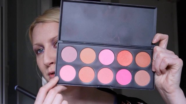 Gorgeous Gold And Purple Eyes With Nude Lips Makeup Tutorial