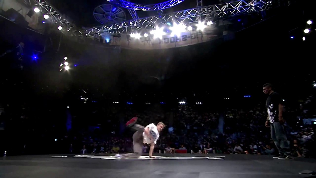 RedBull BC One 2010 -Final- Just Do It vs Neguin ( DVD Tokyo Original )