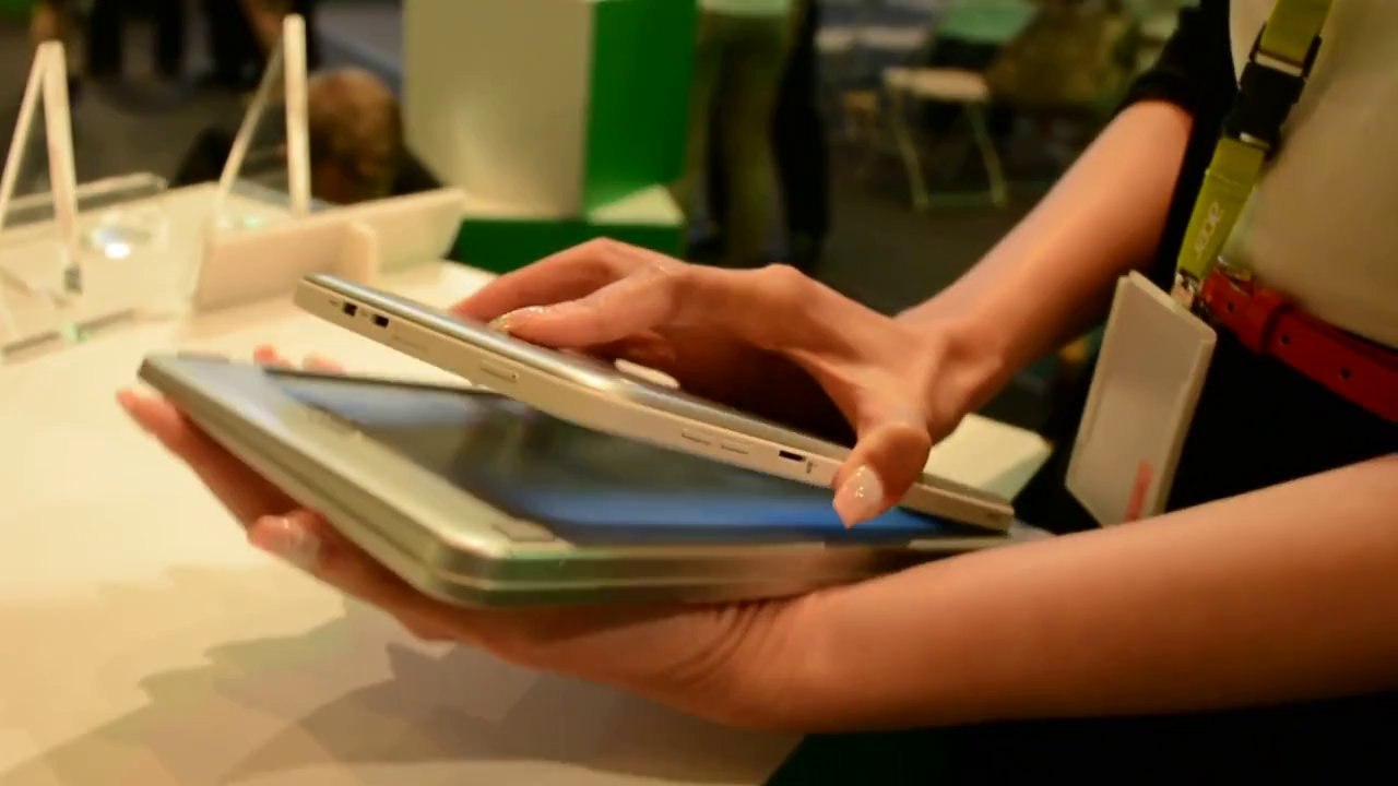 Acer Iconia W3 Windows 8 Tablet at Computex 2013