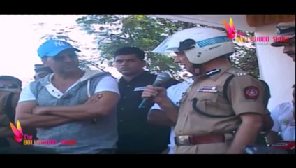 Mumbai Police Rope in Akshay Kumar for Awareness Ride for Bikers