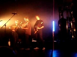 La déclaration debout sur le zinc