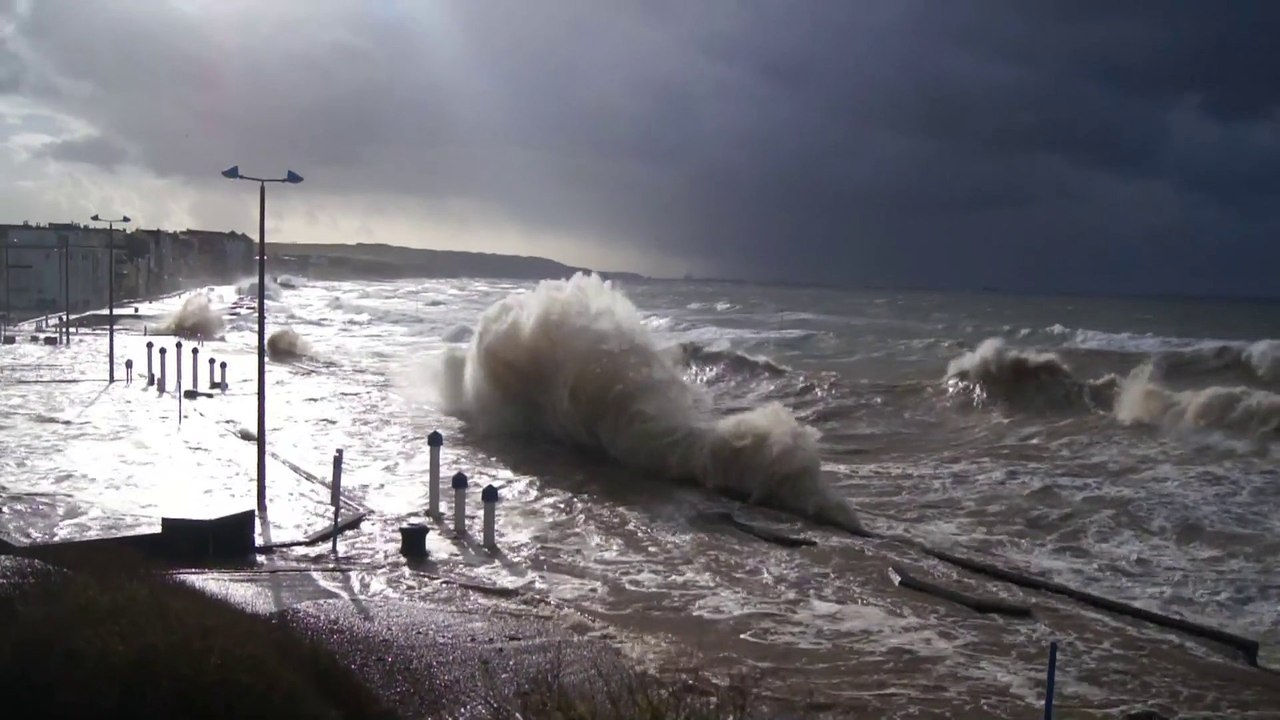 Grandes marées, forte houle & surcôte sur le Pas-de-Calais