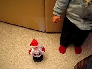 Erwan se croit déja à noël !