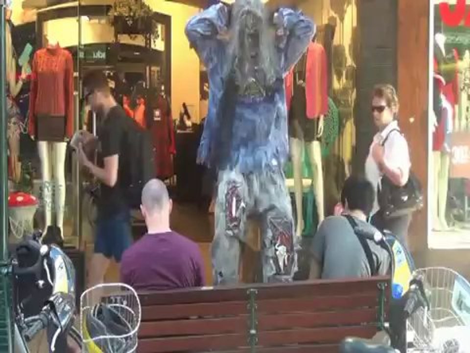 EPIC THRUSTING! feat. Zombie