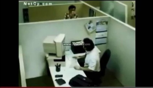 Компьютер дает сдачи